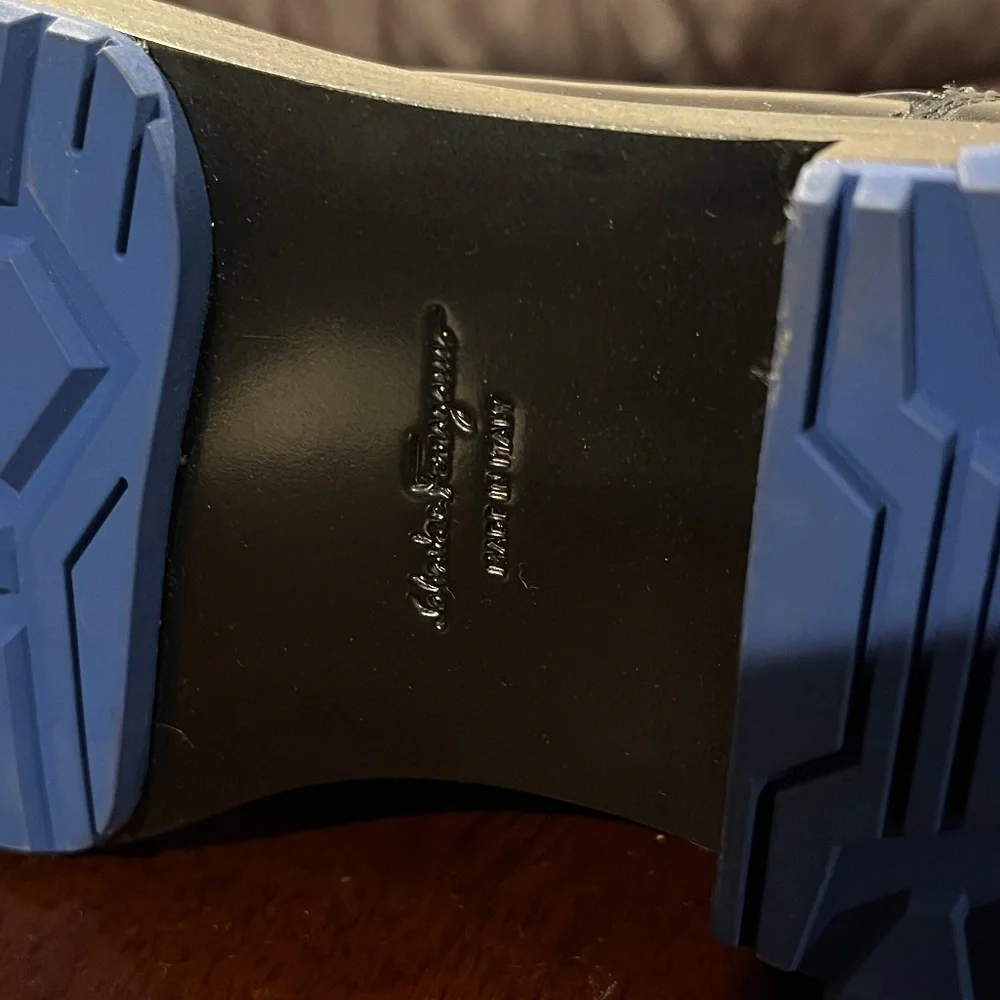 Salvatore Ferragamo Size 10.5 (Fits like a Size 10.5) - Picture 8 of 8